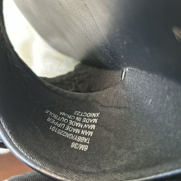 BCBGeneration Women’s Tabby Square Toe Cross Slide Sandal, black/silver, size 6 - Picture 11 of 11